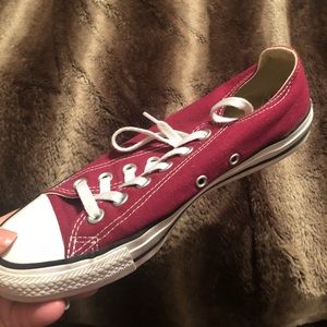 Converse size 8